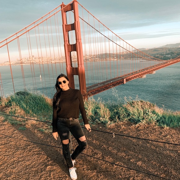 Meet your Posher - Picture 3 of 6